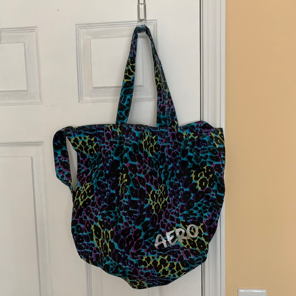 AERO Crossbody Tote